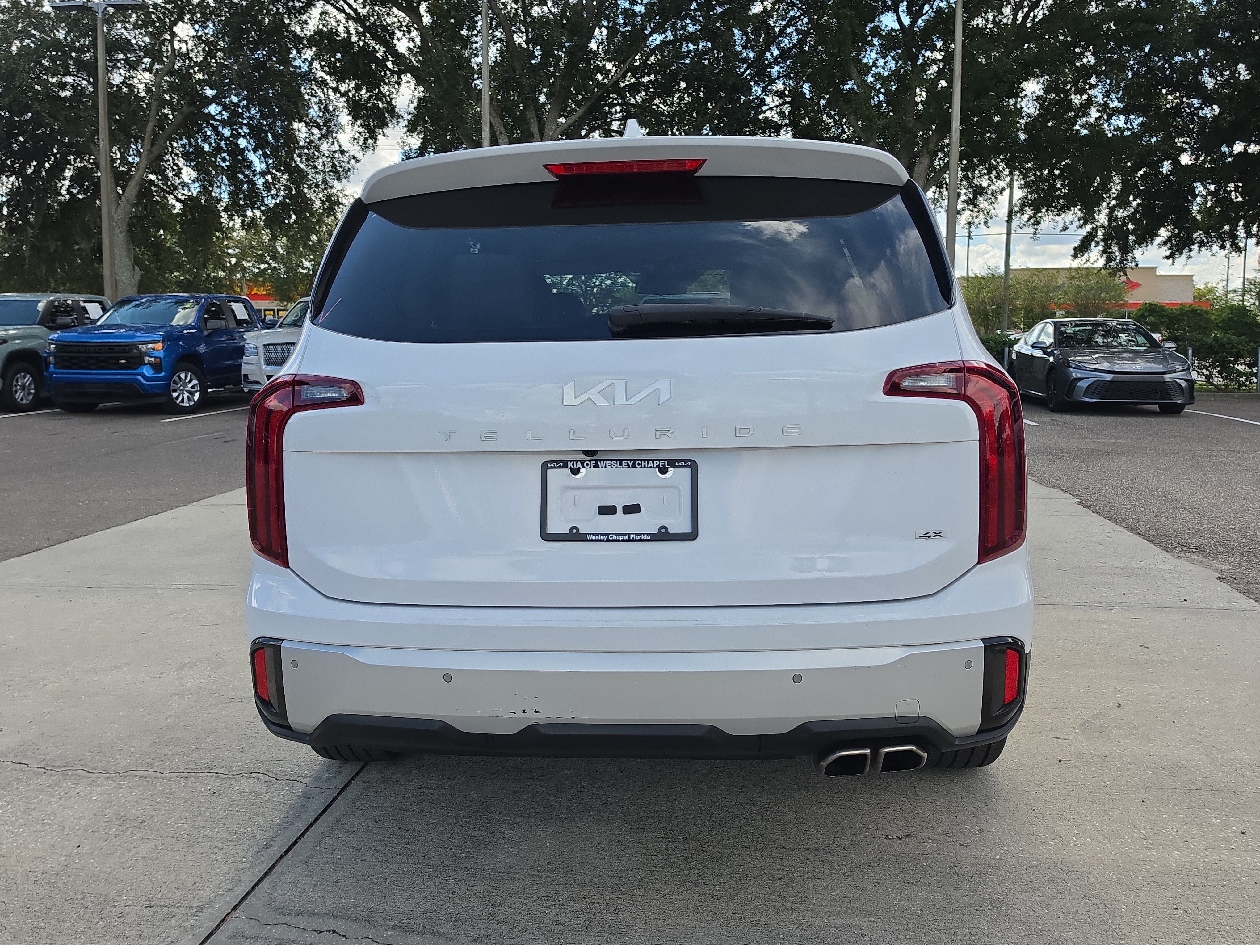 Certified 2024 Kia Telluride S w/ S Sunroof Package AWD/4WD image 6