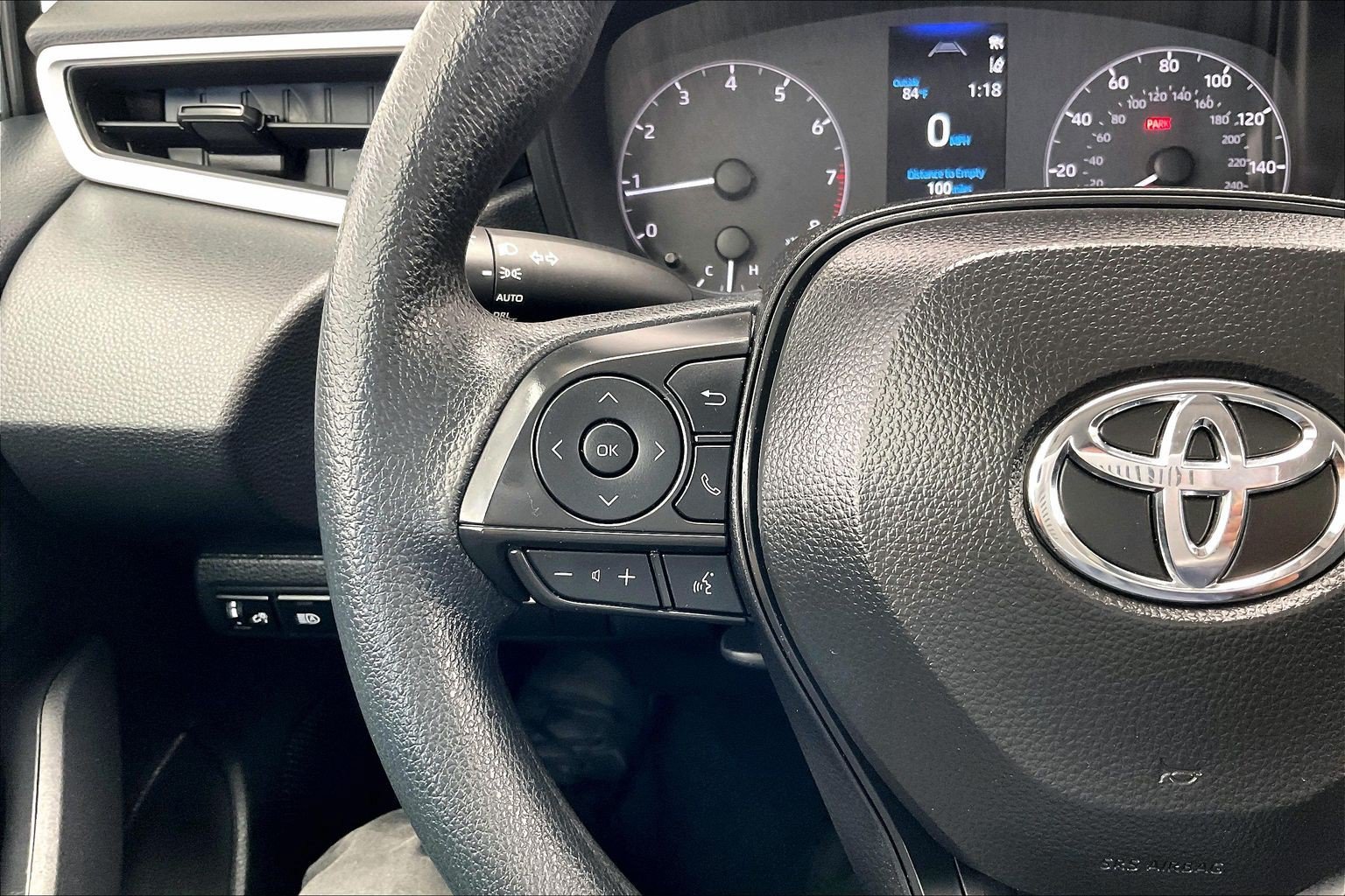 Used 2025 Toyota Corolla LE FWD image 21