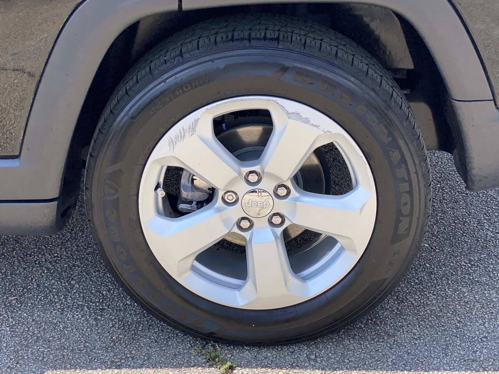 Used 2021 Jeep Compass Latitude w/ Sun and Sound Group image 14