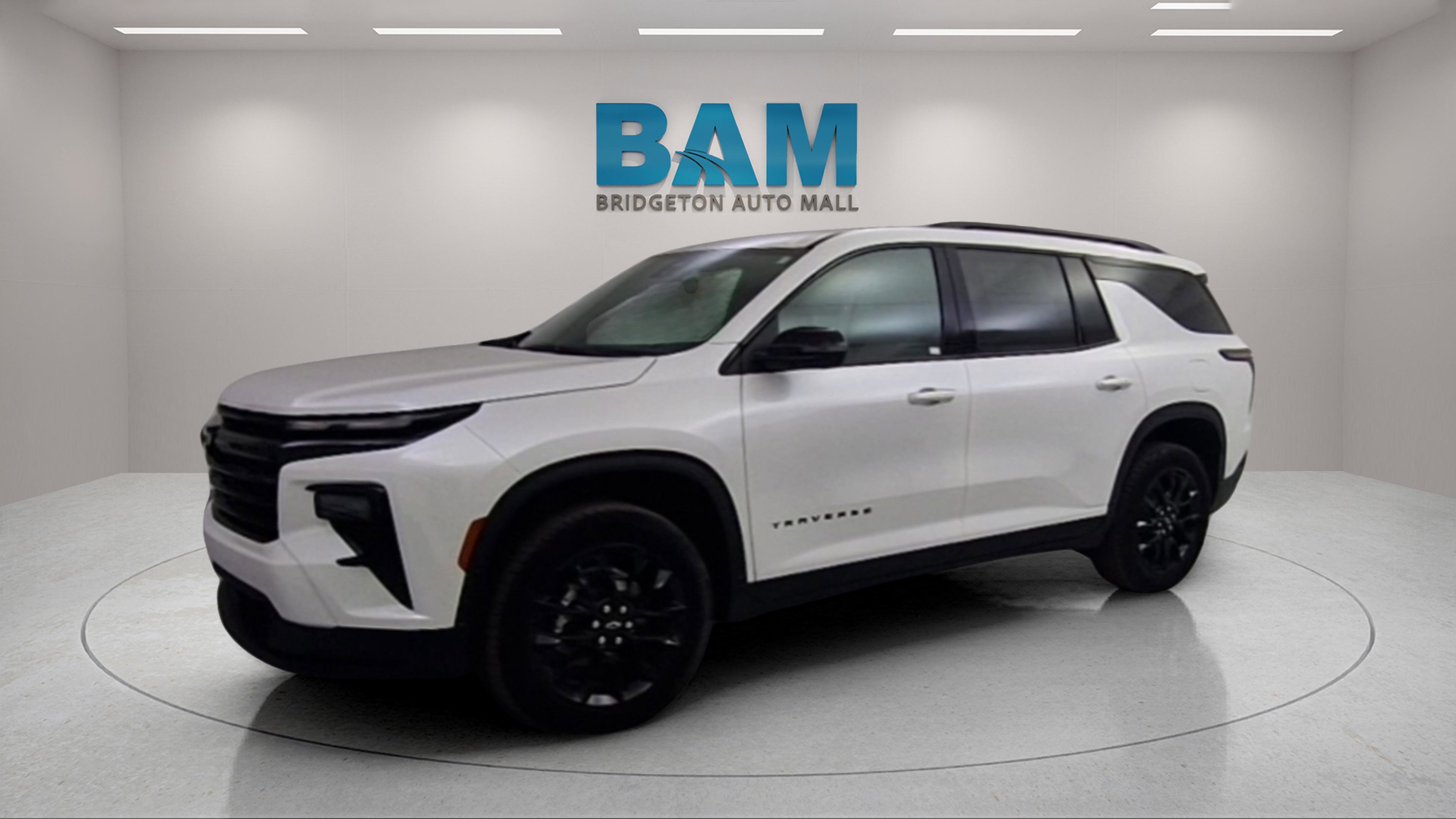 New 2025 Chevrolet Traverse LT w/ Midnight/Sport Edition image 3