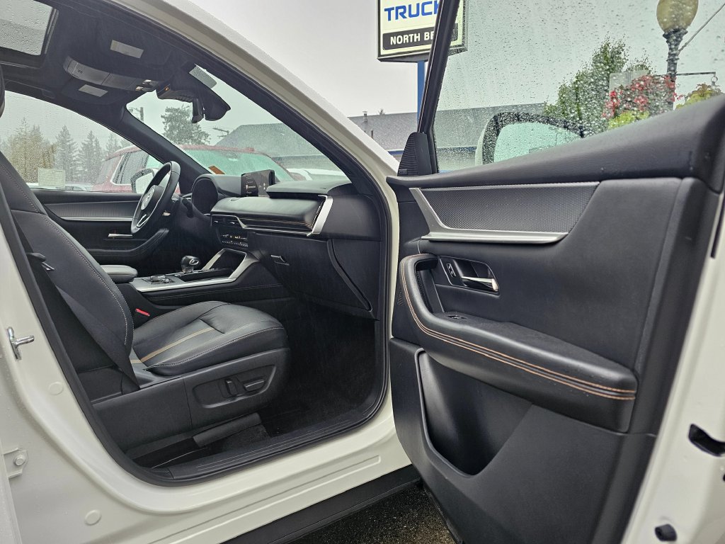 Used 2024 MAZDA CX-90 Plug-In Hybrid w/ Premium Plus AWD/4WD image 14