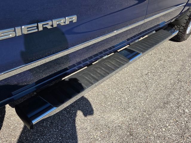 Used 2018 GMC Sierra 1500 SLT w/ SLT Premium Package image 9