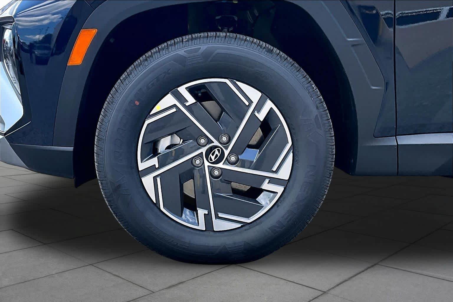 New 2026 Hyundai Tucson Blue SE AWD/4WD image 9