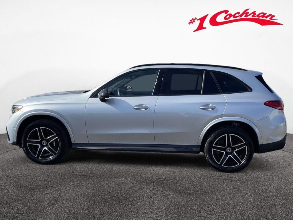 Used 2024 Mercedes-Benz GLC 300 4MATIC image 10