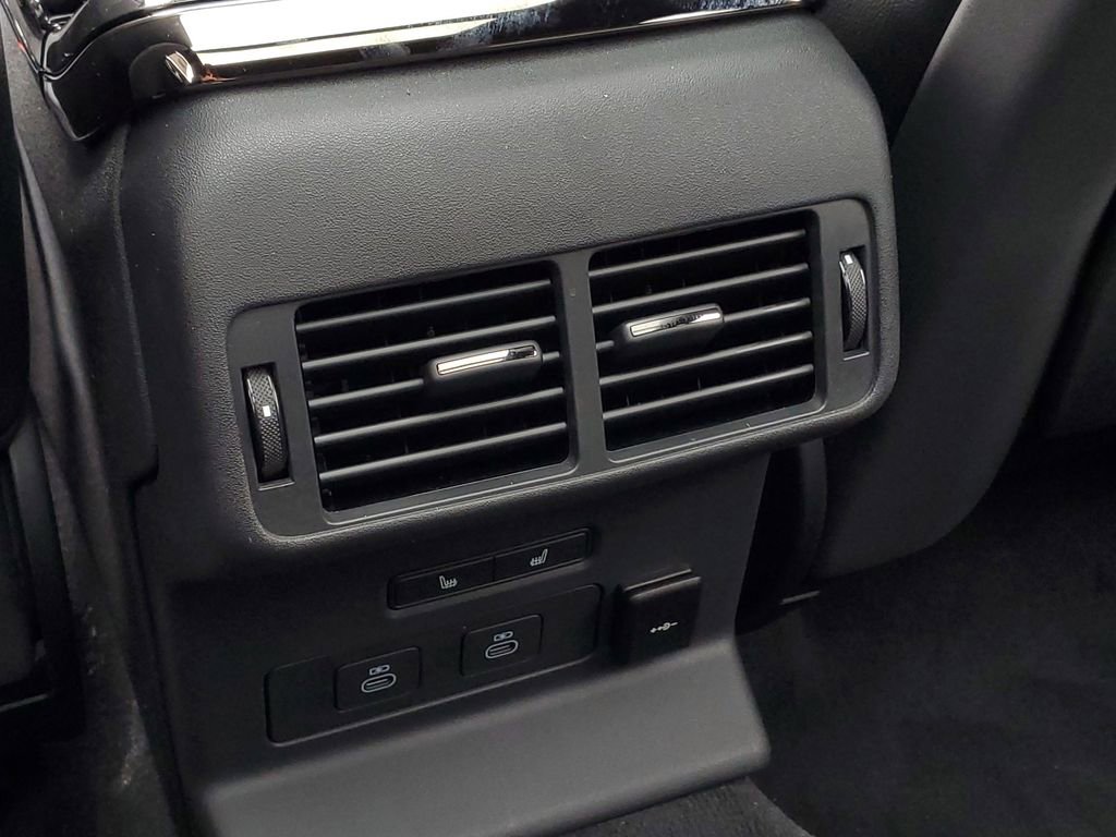 New 2026 Land Rover Range Rover Velar Dynamic SE image 31