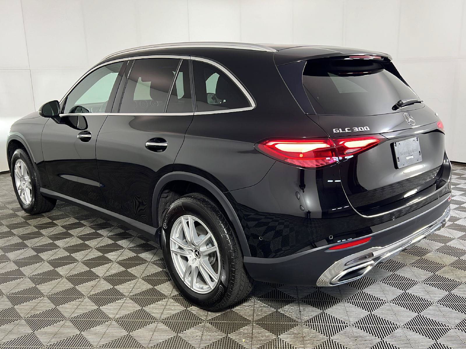 Certified 2023 Mercedes-Benz GLC 300 4MATIC image 17
