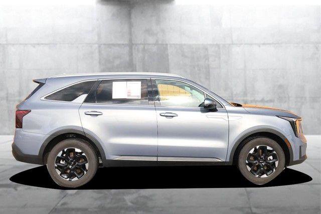 Used 2024 Kia Sorento S w/ Panoramic Sunroof Package AWD/4WD image 5