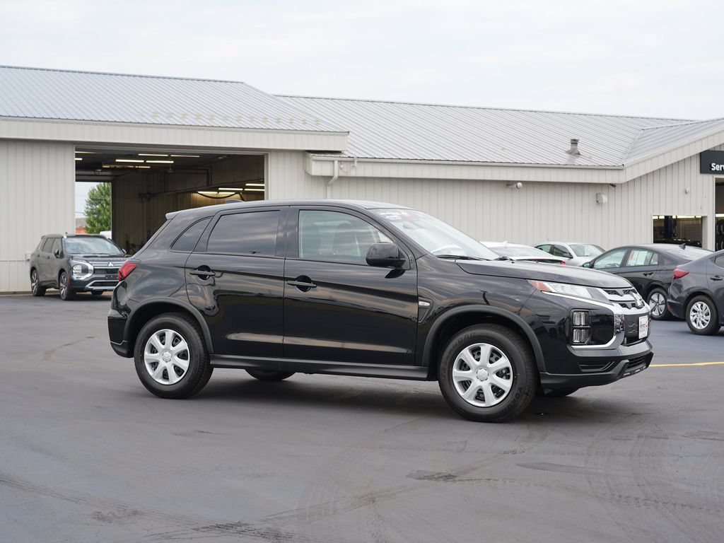 Used 2026 Mitsubishi Outlander Sport AWD image 2