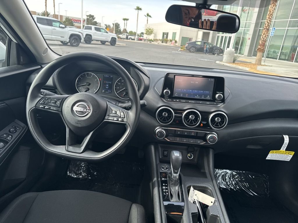 Used 2025 Nissan Sentra S image 16