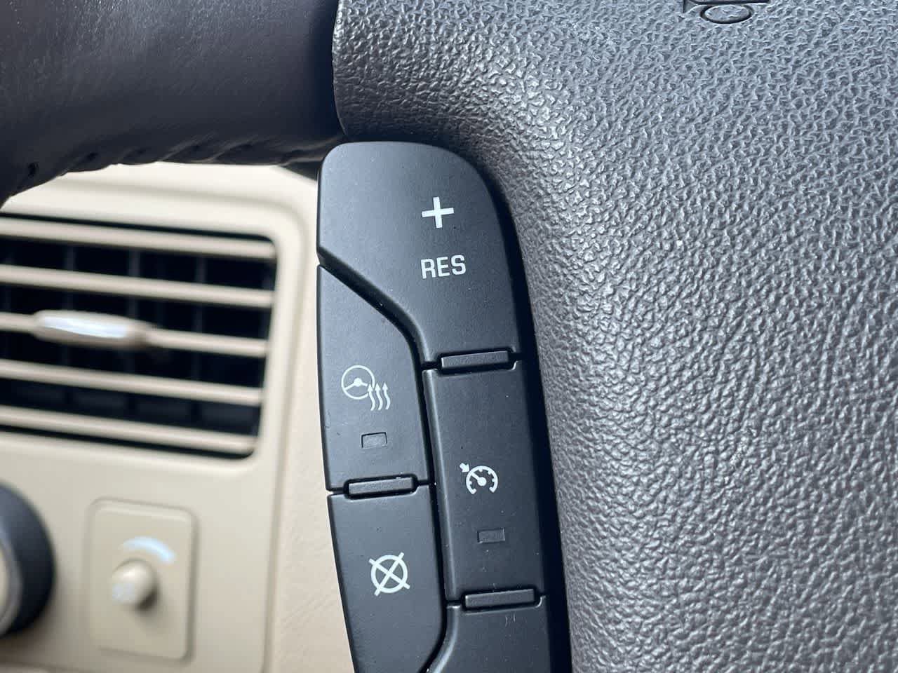 Used 2007 Buick Lucerne CXS w/ Driver Confidence Package FWD image 22