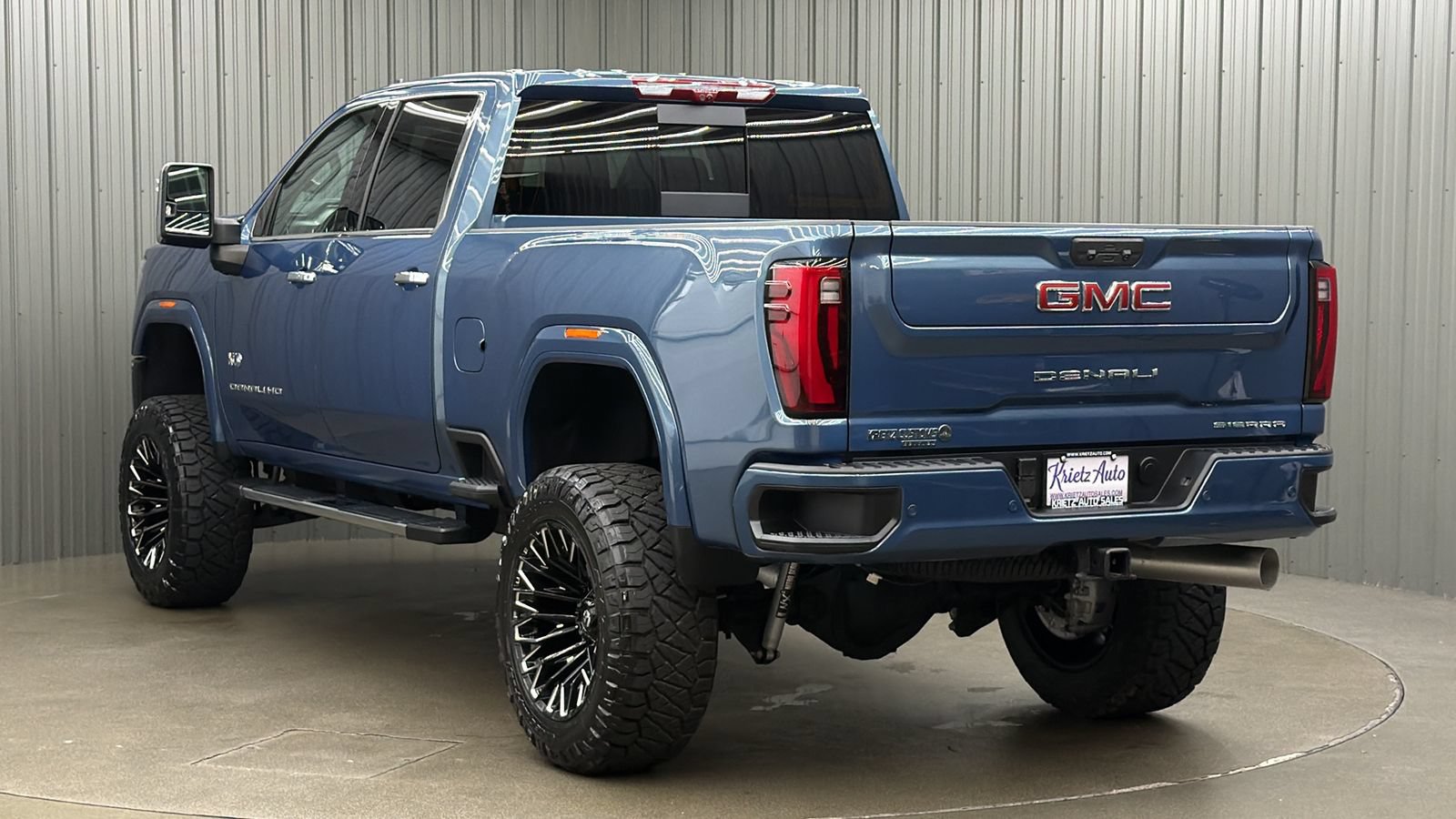 Used 2026 GMC Sierra 3500 Denali w/ Denali Reserve Package AWD/4WD image 3