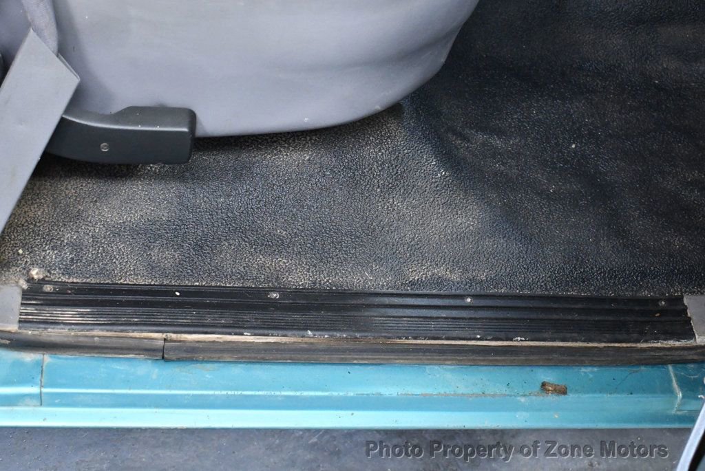 Used 1997 Ford F350 2WD Regular Cab image 18