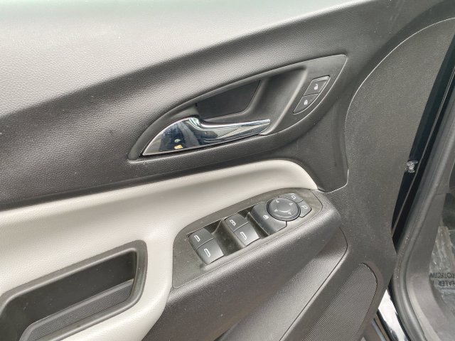 Used 2024 Chevrolet Equinox LS FWD image 22