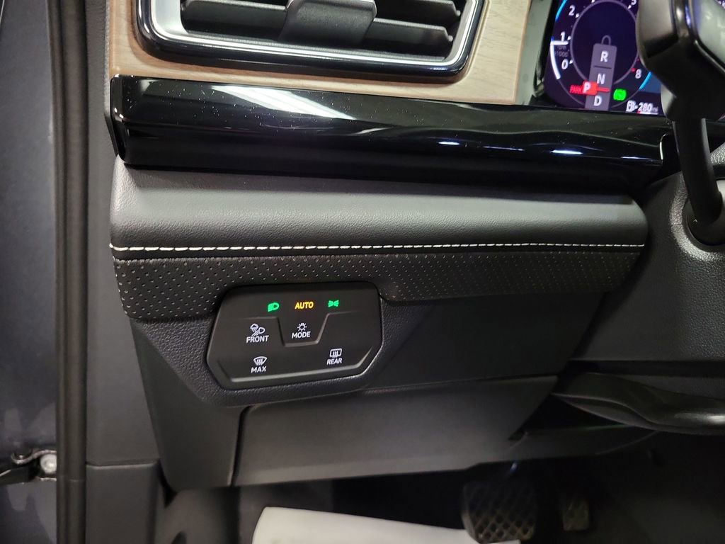 Used 2024 Volkswagen Atlas SE image 20