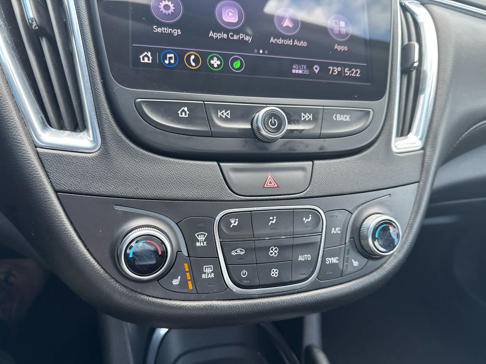 Used 2019 Chevrolet Malibu Hybrid w/ Leather Package FWD image 24