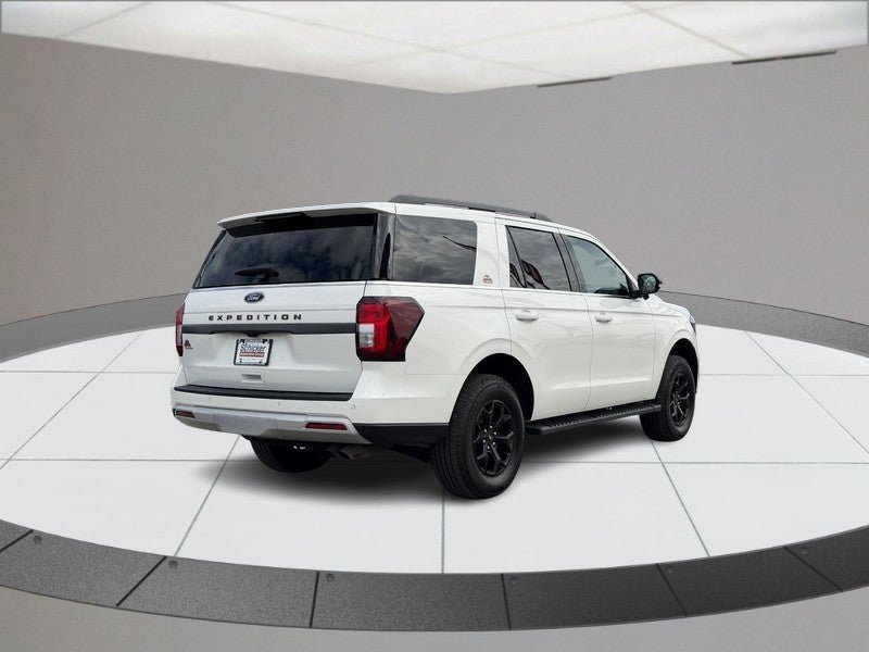 Used 2024 Ford Expedition Timberline AWD/4WD image 3