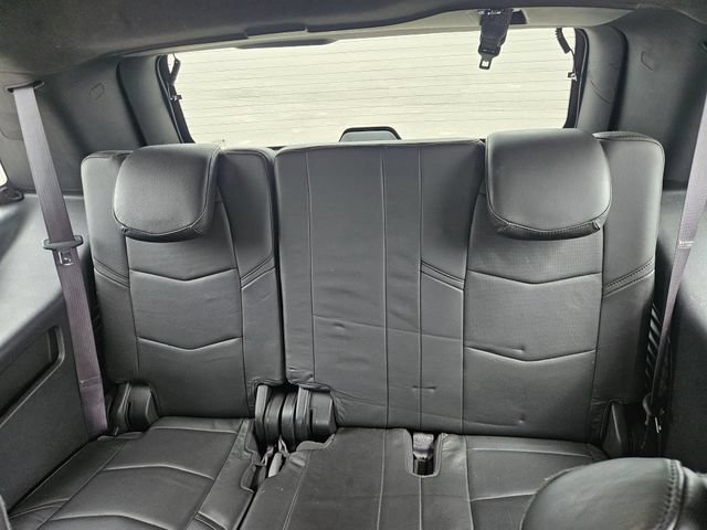 Used 2016 Cadillac Escalade Platinum RWD image 26