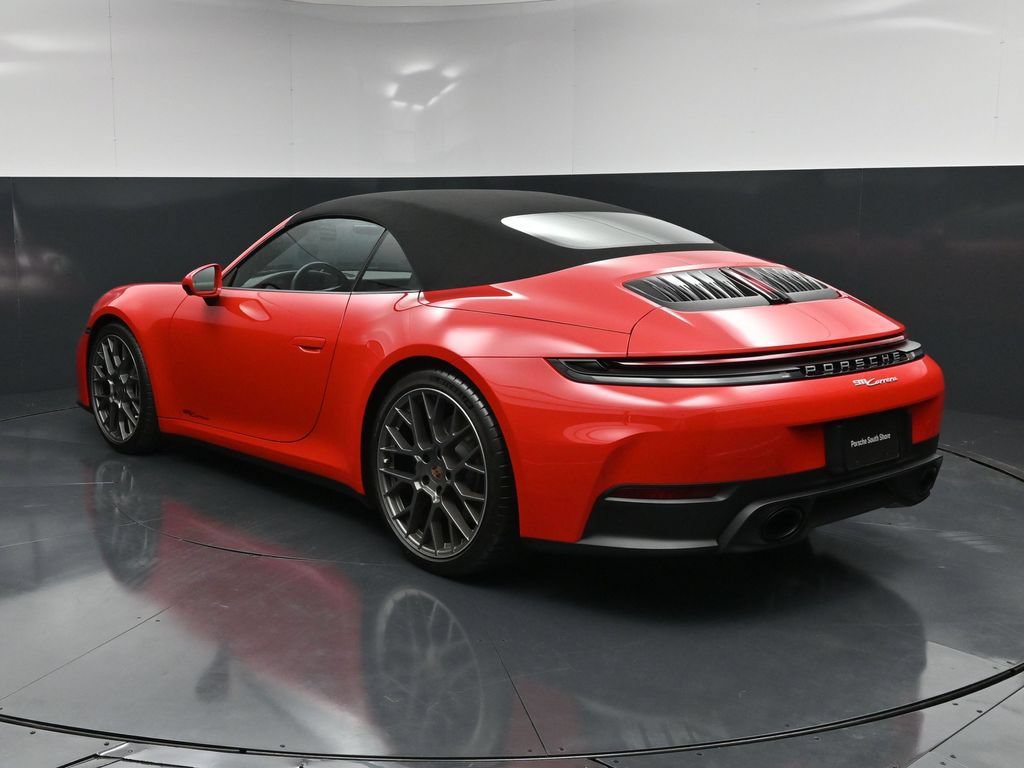 Certified 2025 Porsche 911 Carrera RWD image 3