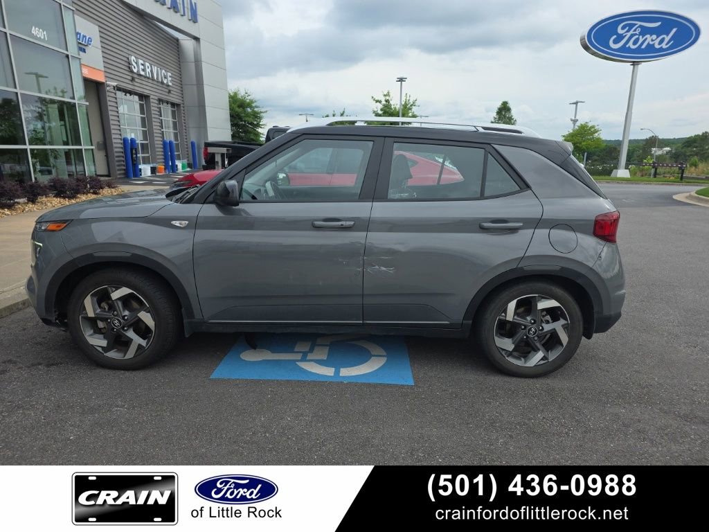 Used 2022 Hyundai Venue Limited w/ Cargo Package FWD video 1