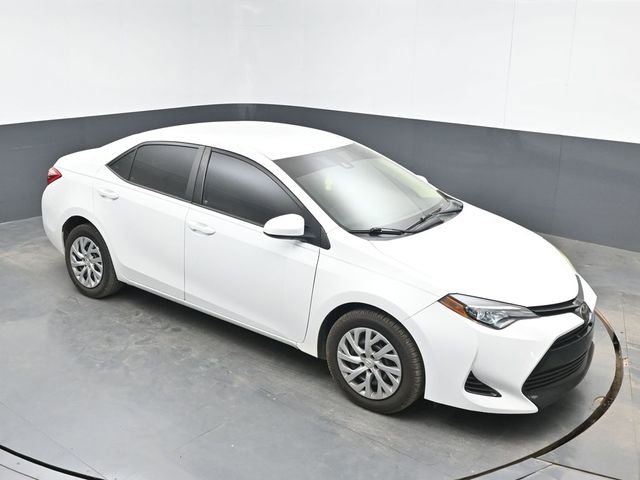 Used 2017 Toyota Corolla LE image 3