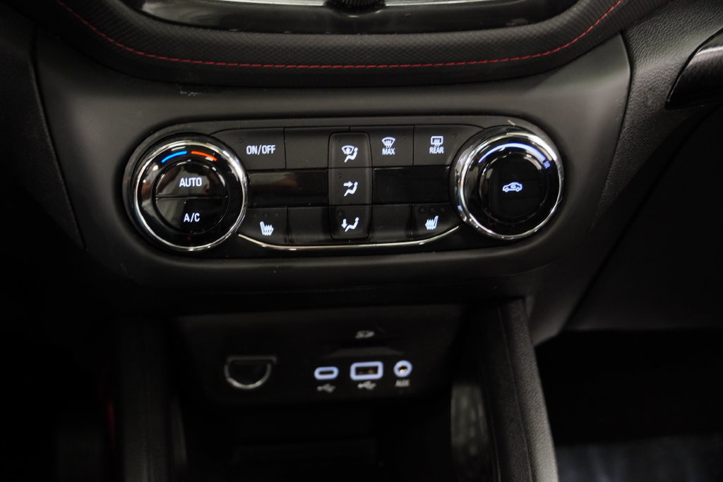 Certified 2021 Chevrolet TrailBlazer RS w/ Sun and Liftgate Package AWD/4WD image 29