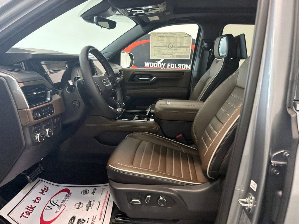 New 2026 GMC Yukon XL Denali Ultimate AWD/4WD image 11