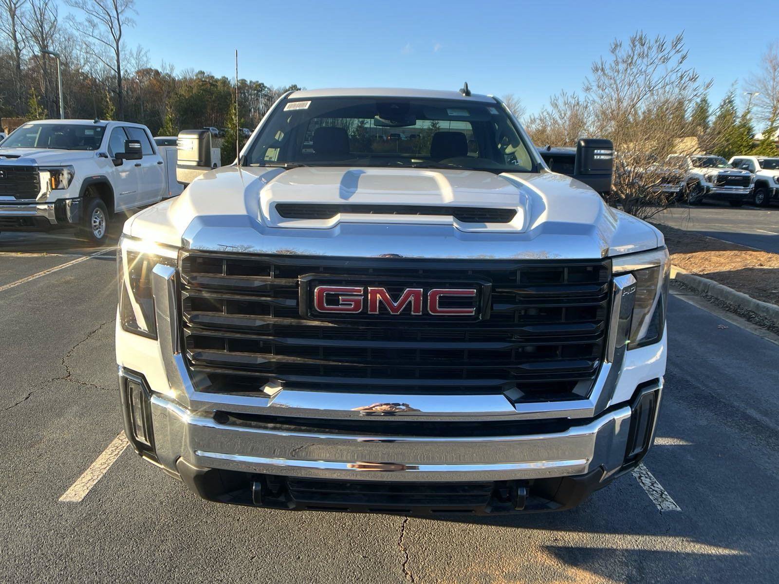 New 2025 GMC Sierra 2500 Pro w/ Convenience Package RWD image 2