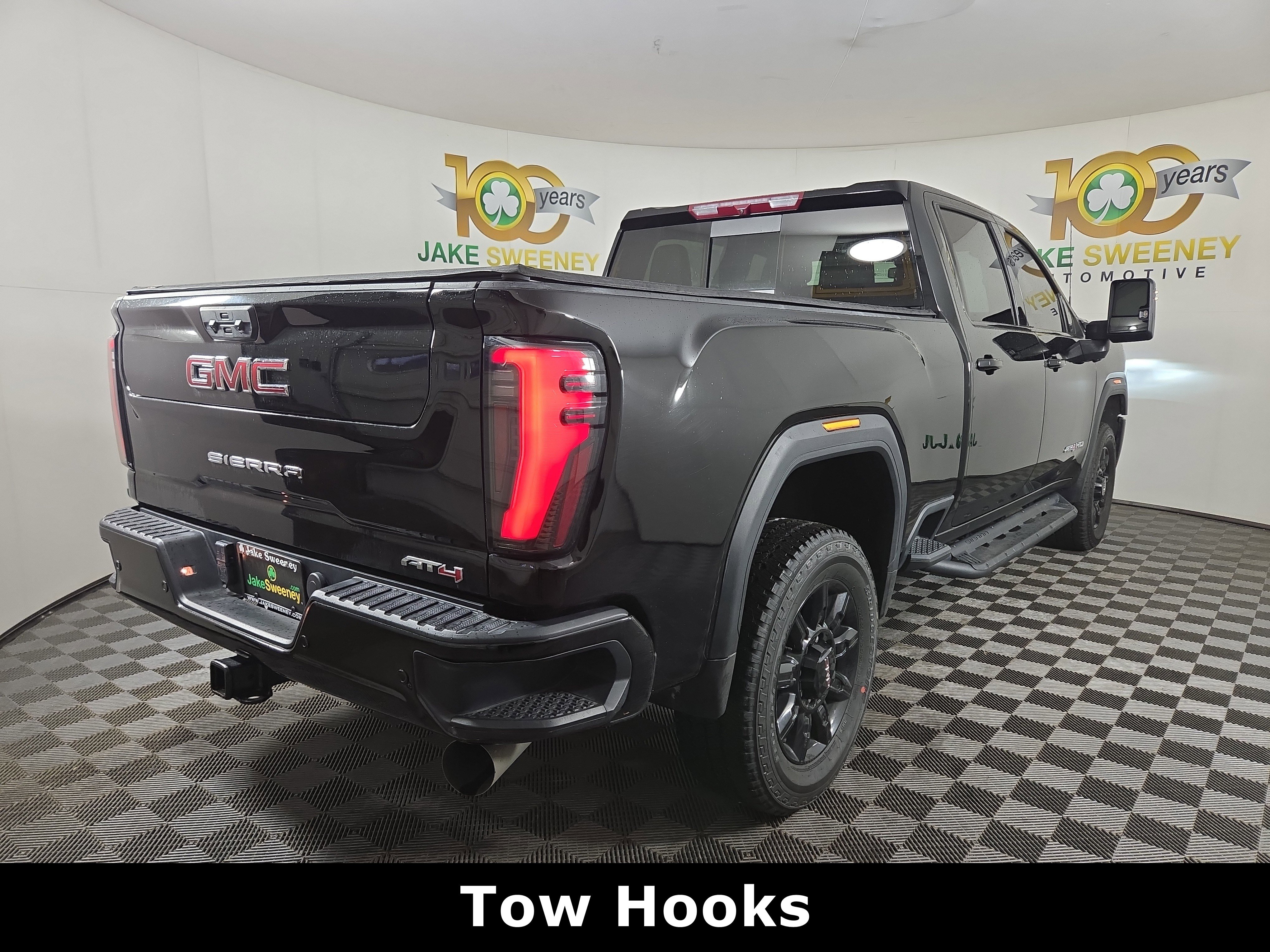 Used 2024 GMC Sierra 2500 AT4 w/ AT4 Preferred Package image 10