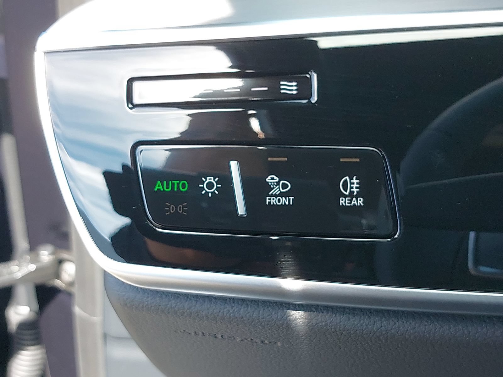 New 2026 Audi A8 L 3.0T AWD/4WD image 29