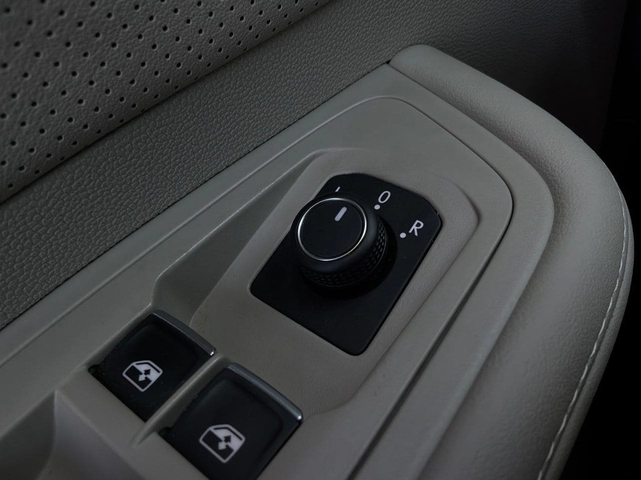 Used 2026 Volkswagen Atlas SE FWD image 27