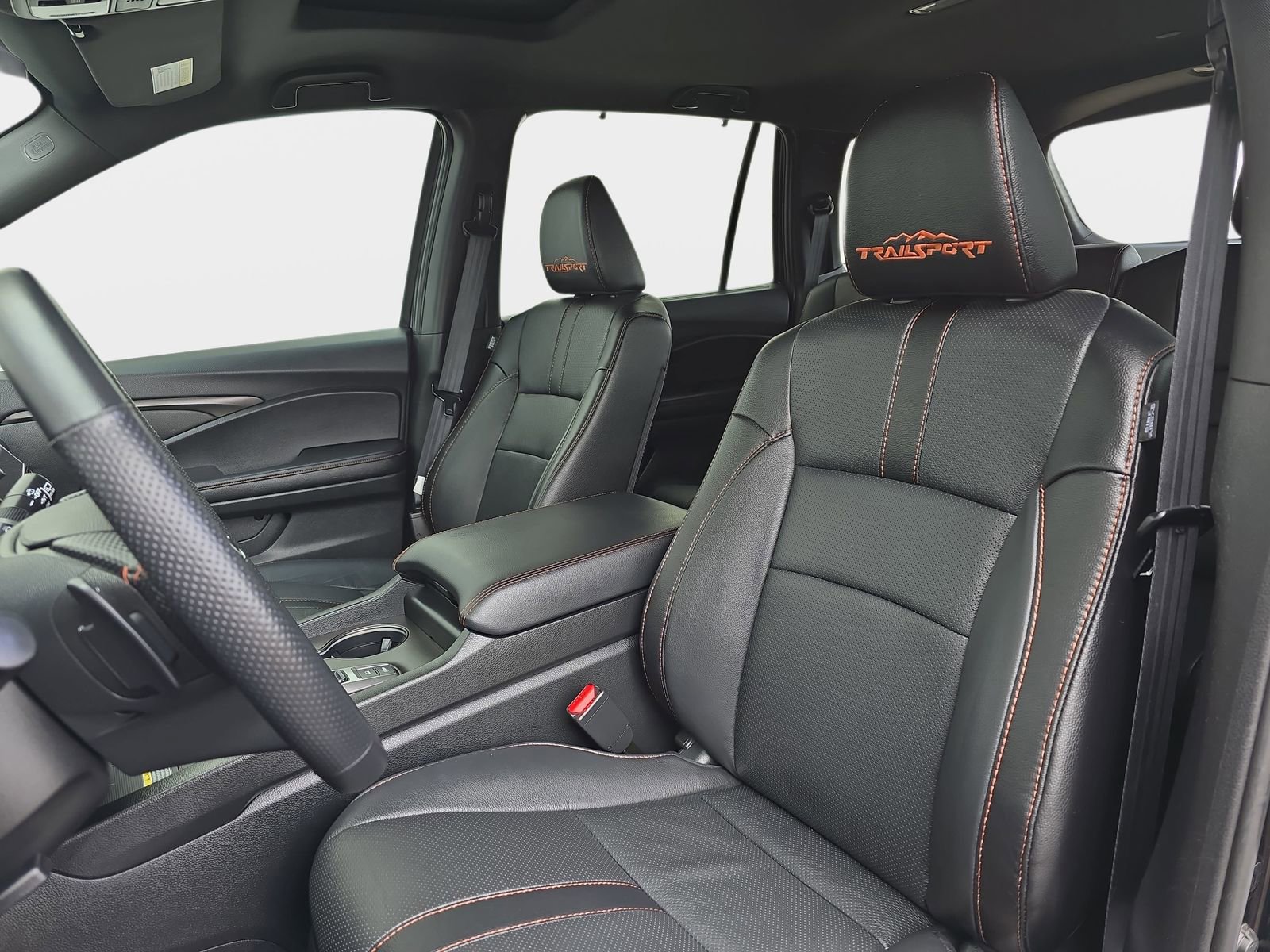 Used 2025 Honda Passport TrailSport image 17