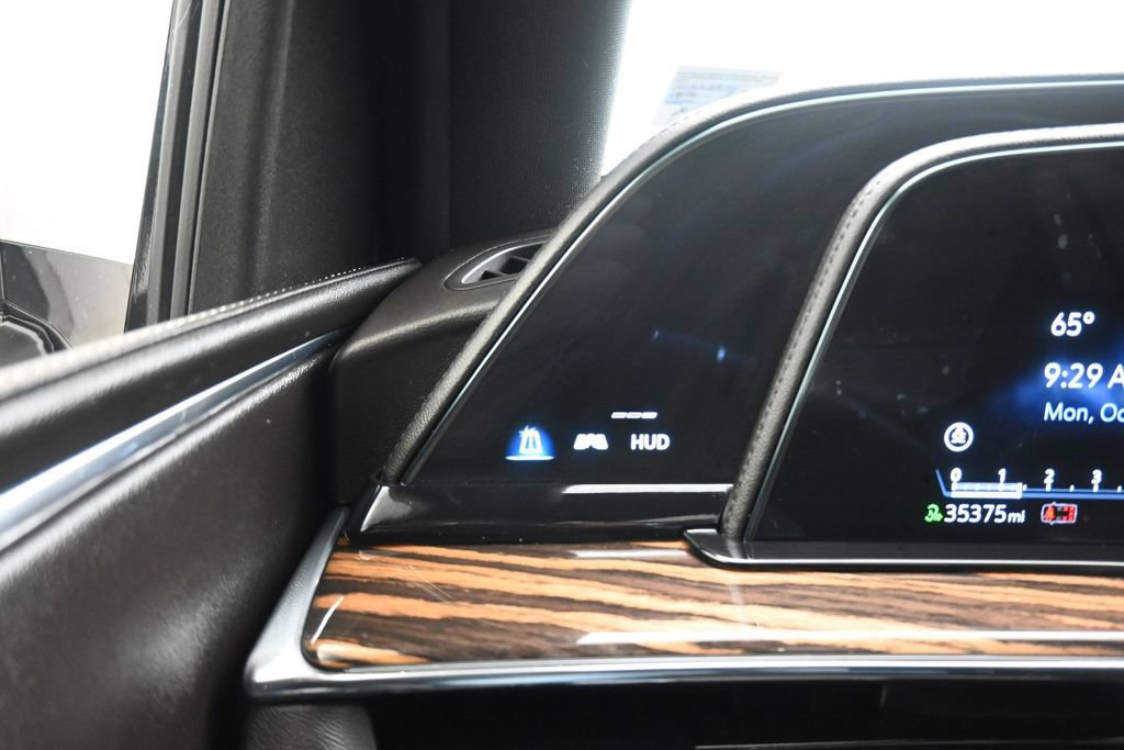 Used 2024 Cadillac Escalade ESV Premium Luxury w/ LPO, Floor Liner Package AWD/4WD image 16