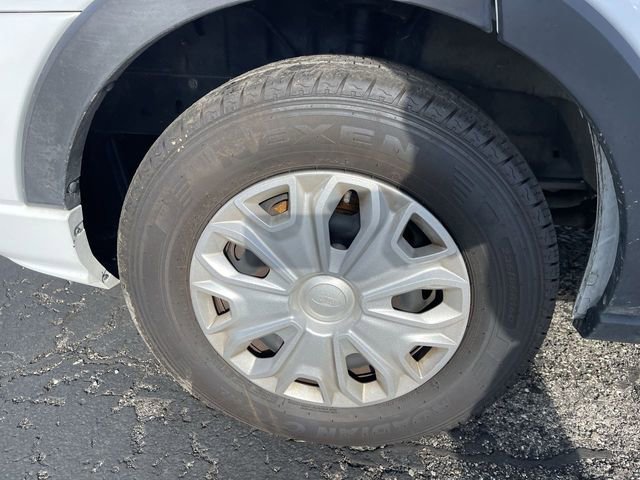 Used 2023 Ford Transit 350 XLT image 2