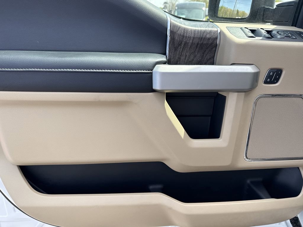 Used 2019 Ford F250 Lariat w/ Lariat Ultimate Package AWD/4WD image 10
