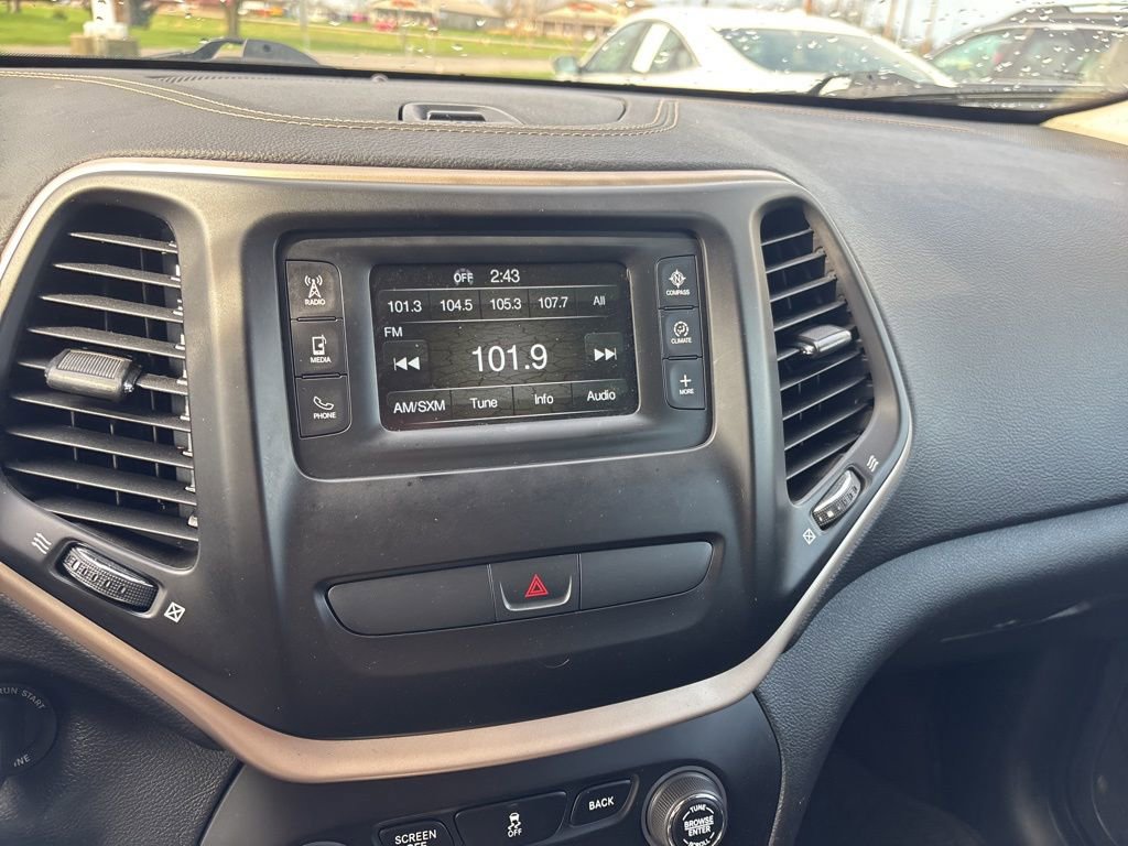 Used 2016 Jeep Cherokee Latitude image 30