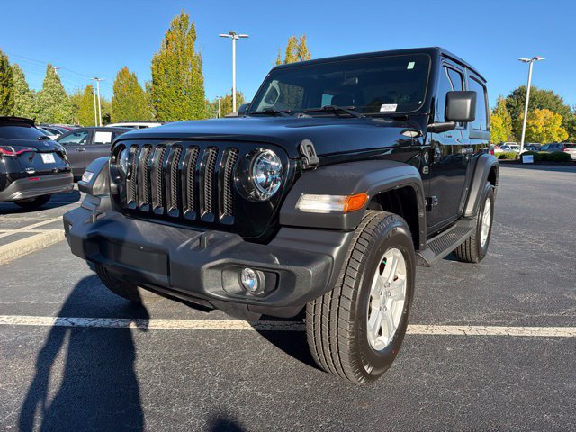 Used 2022 Jeep Wrangler Sport AWD/4WD image 2