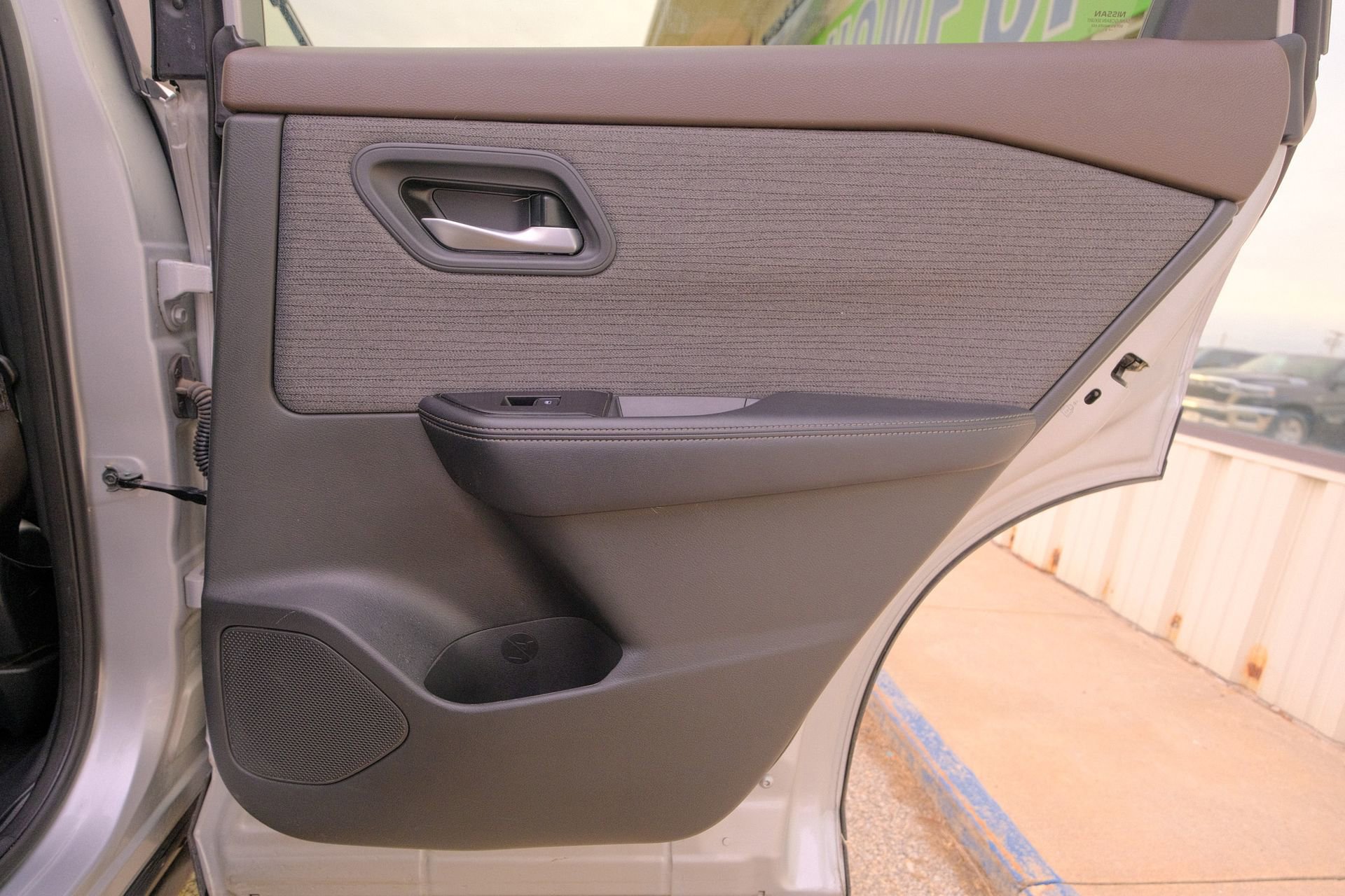 Used 2023 Nissan Rogue SV image 20