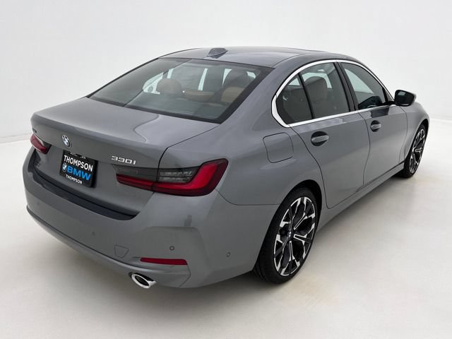 New 2026 BMW 330i xDrive Sedan w/ Premium Package AWD/4WD image 5