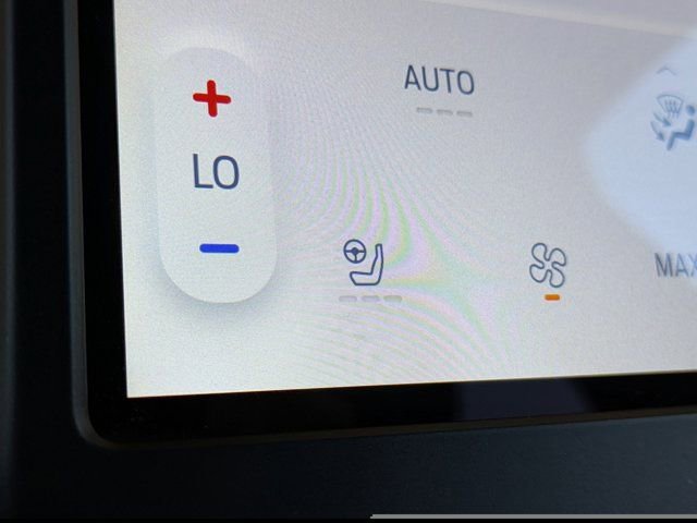 Used 2024 Ford Edge ST-Line image 29