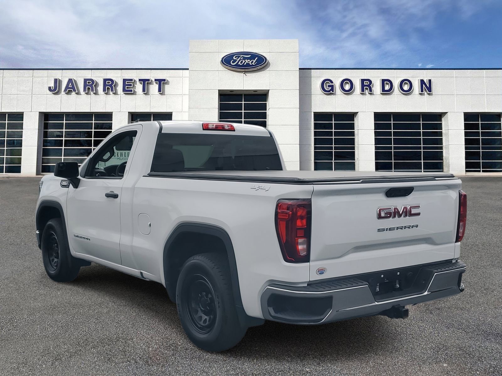 Used 2024 GMC Sierra 1500 Pro w/ Pro Value Package image 3