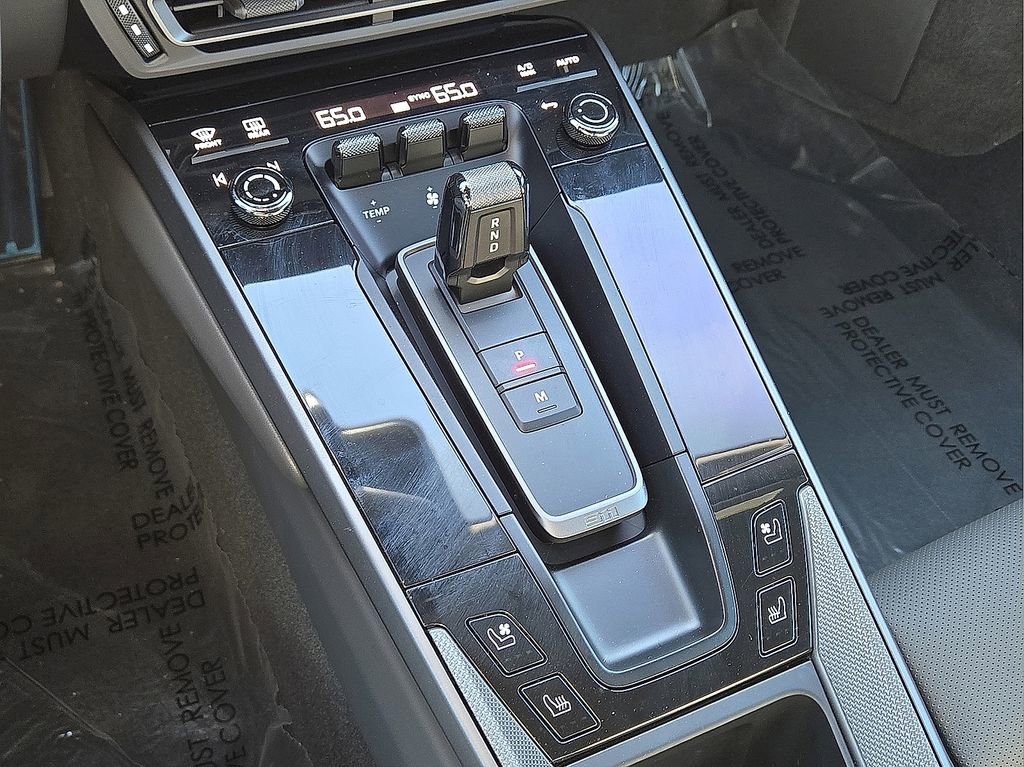 Used 2023 Porsche 911 Carrera 4 w/ Premium Package image 30