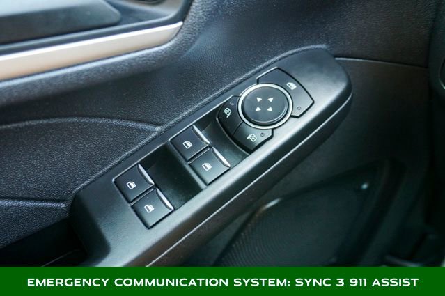 Used 2022 Ford Escape SE w/ Cold Weather Package image 25