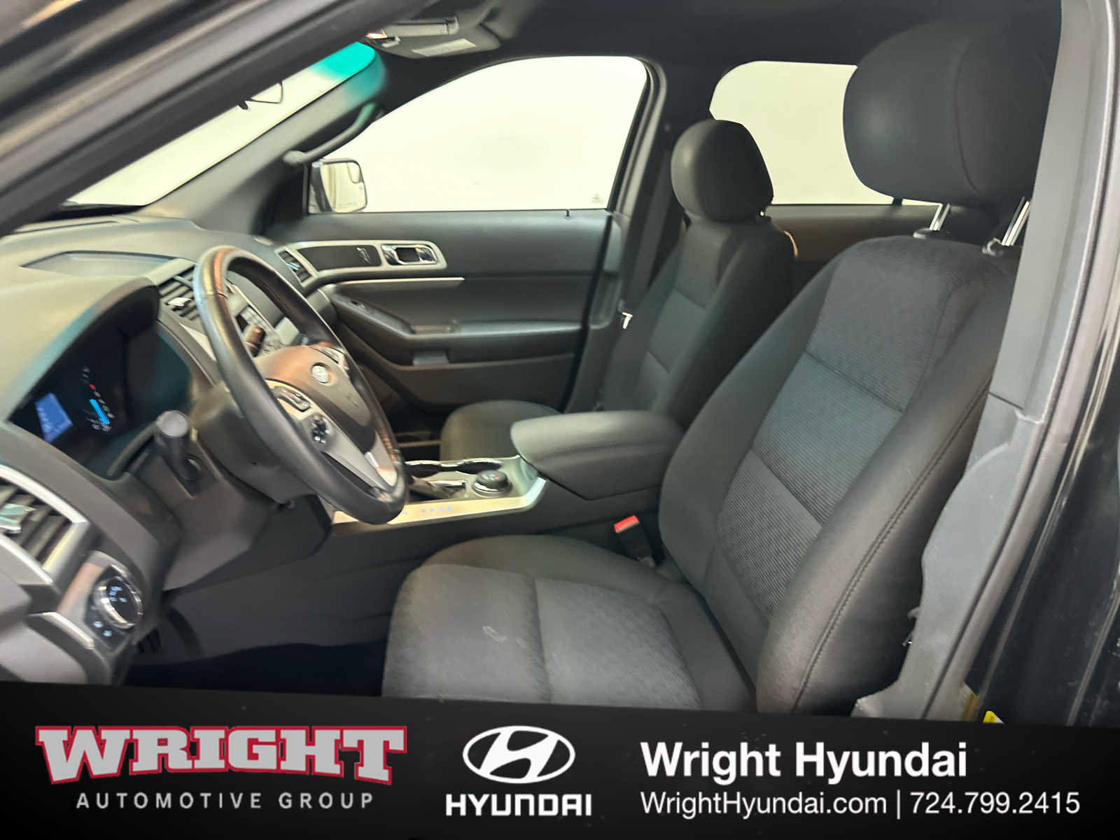 Used 2015 Ford Explorer XLT image 11