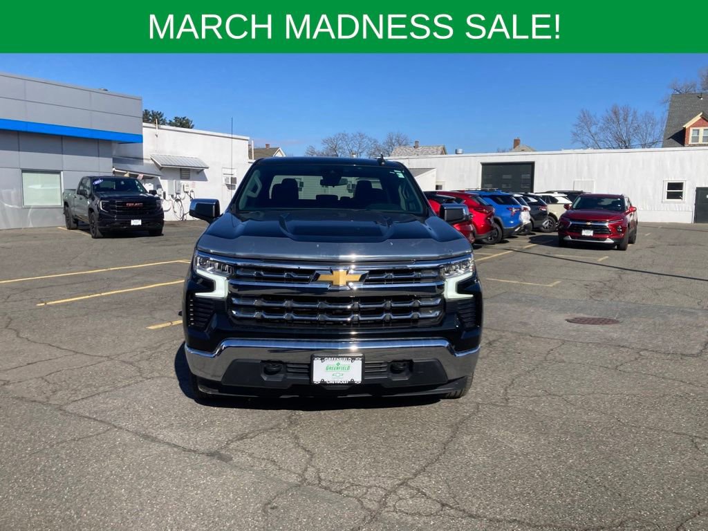 Used 2023 Chevrolet Silverado 1500 LT image 2