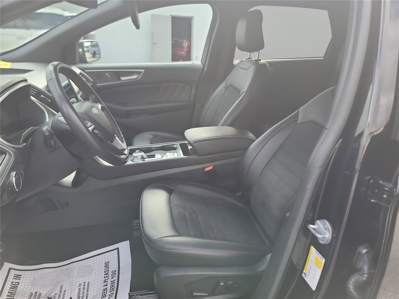 Used 2021 Ford Edge ST-Line image 11