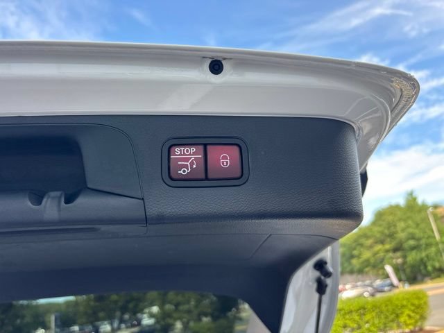 Used 2022 Mercedes-Benz GLC 300 4MATIC image 23