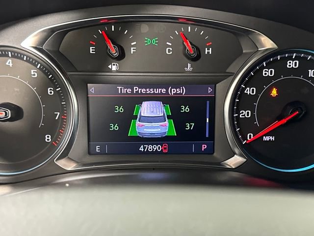 Used 2023 Chevrolet Traverse RS image 18