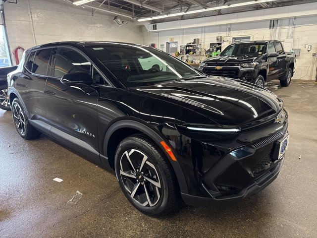New 2026 Chevrolet Equinox EV LT image 8