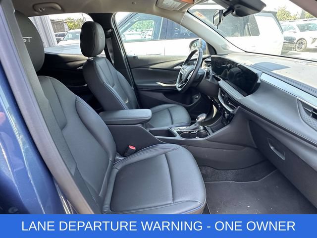 Used 2026 Buick Encore GX Sport Touring w/ Comfort Package FWD image 2