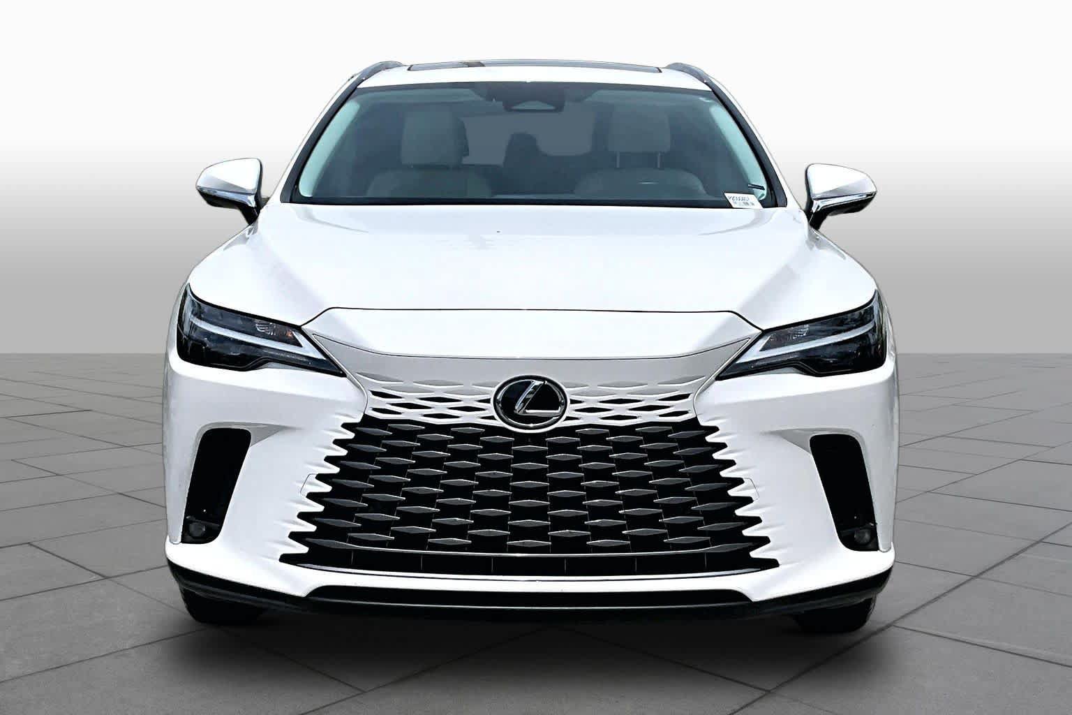 Used 2023 Lexus RX 350 Premium w/ Cold Area Package FWD image 4